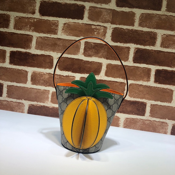 グッチバッグ正面デザイン